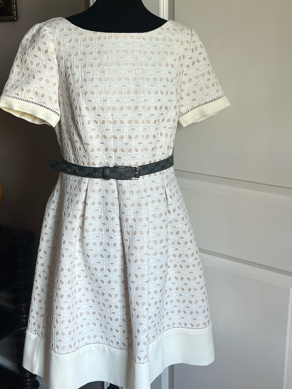 Pre-owned Classic White Eyelet Fit & Flare woman’s Dress